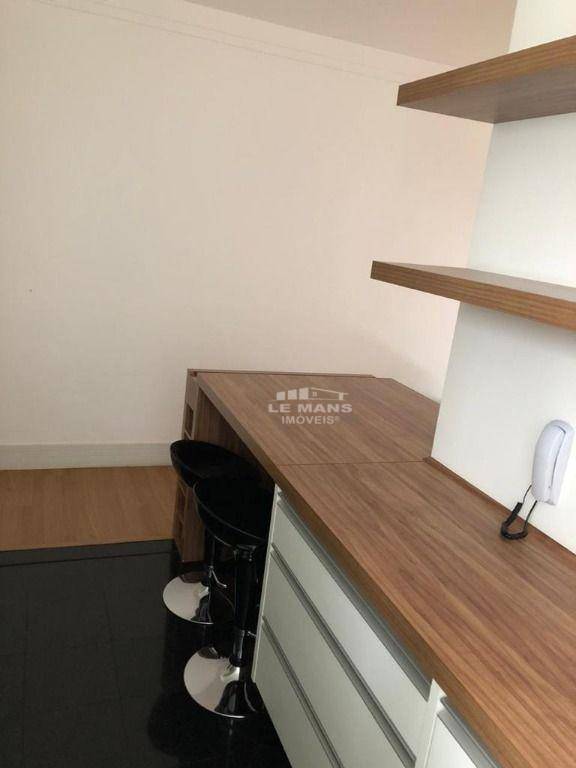 Apartamento à venda com 2 quartos, 63m² - Foto 5