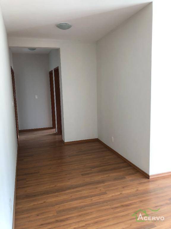 Apartamento à venda com 2 quartos, 104m² - Foto 3