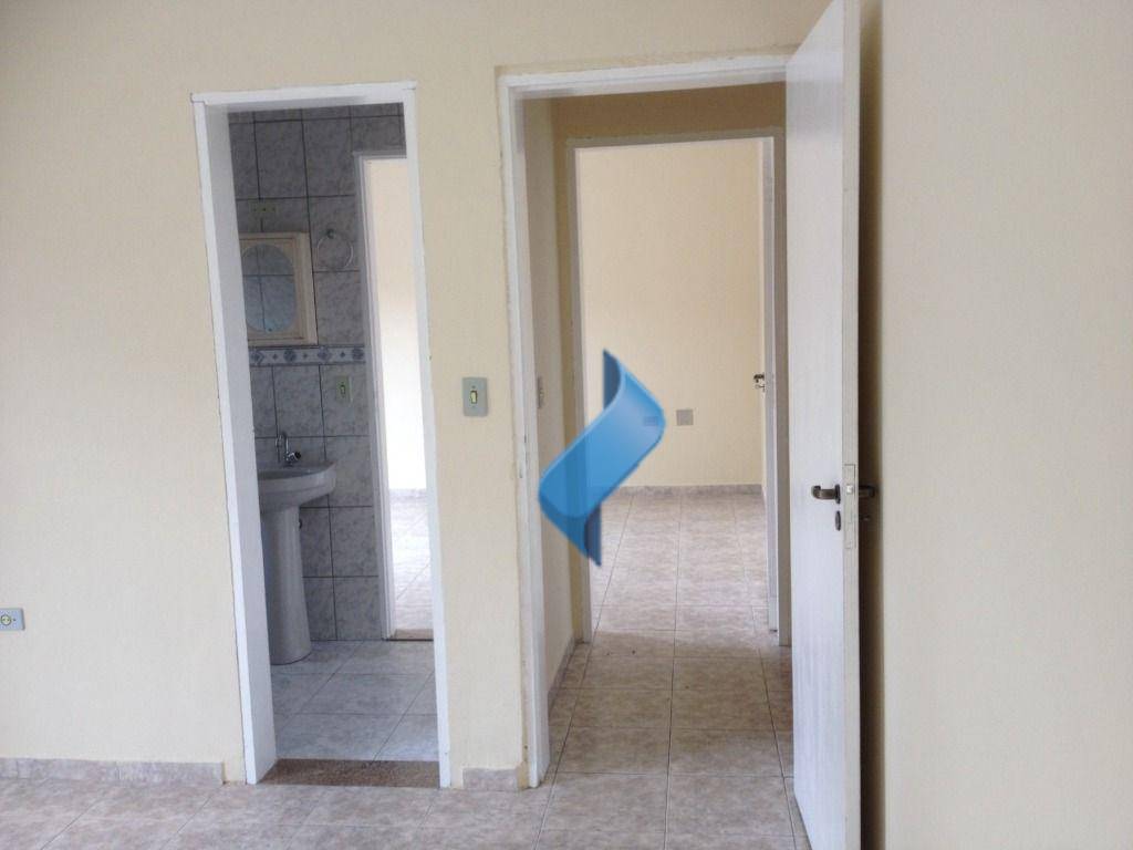 Casa à venda com 3 quartos, 240m² - Foto 11