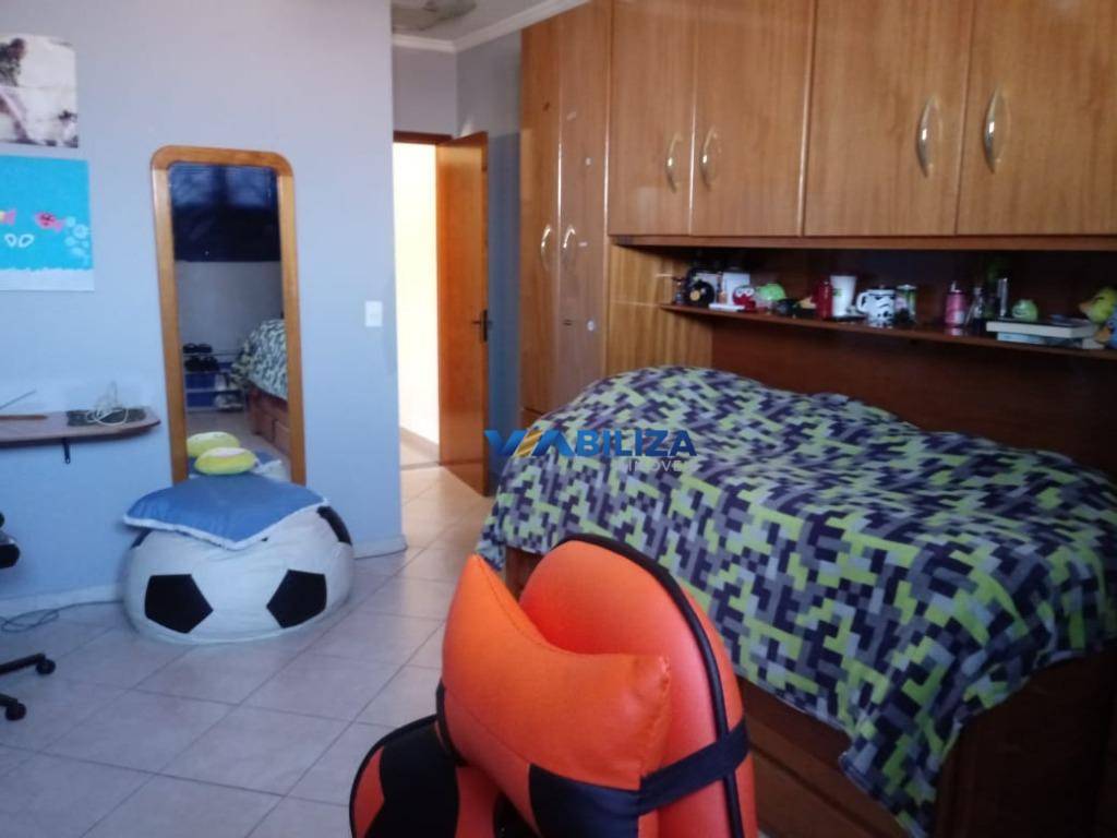 Sobrado à venda com 3 quartos, 227m² - Foto 17