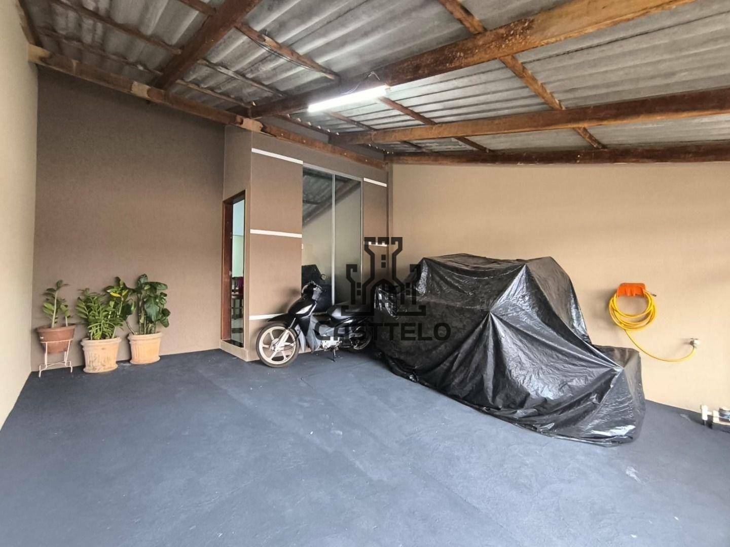 Casa à venda com 2 quartos, 70m² - Foto 5