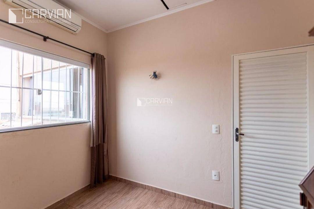 Casa à venda com 4 quartos, 155m² - Foto 38