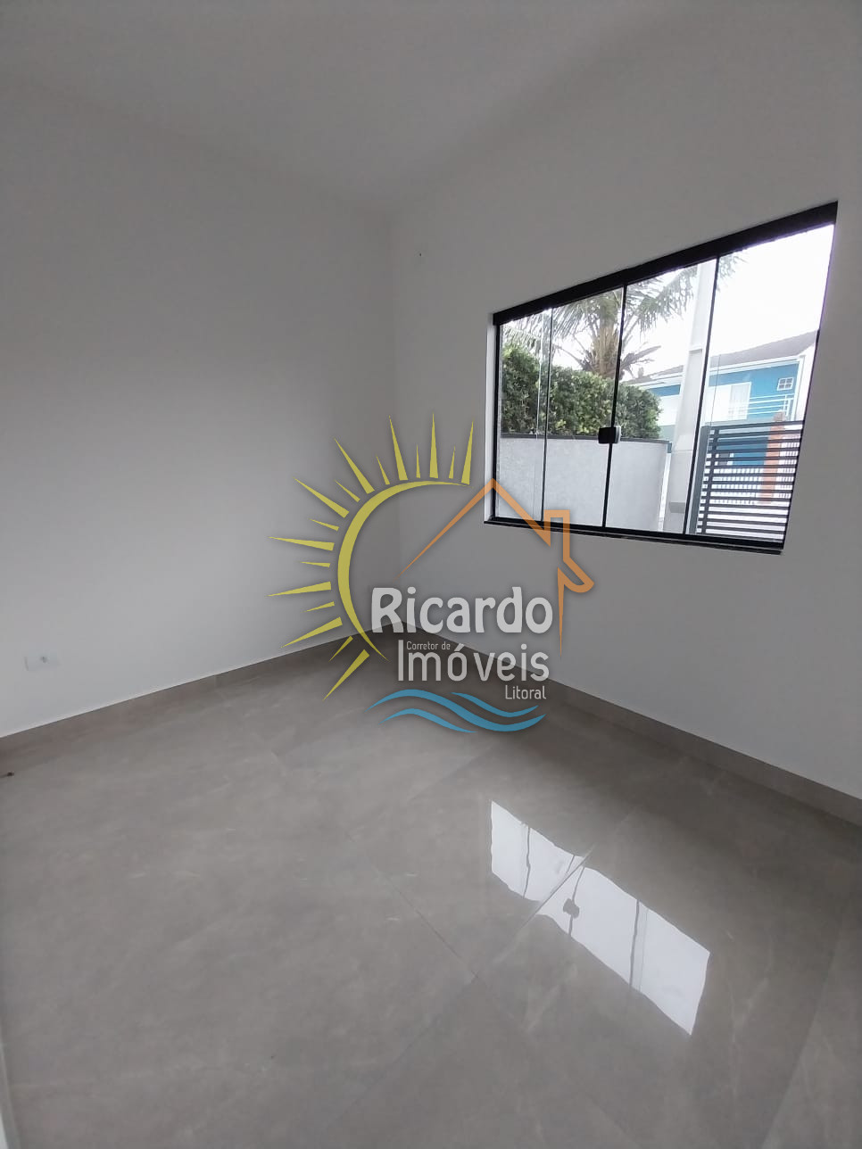 Casa à venda com 2 quartos, 60m² - Foto 12