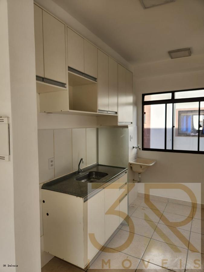 Apartamento à venda com 2 quartos, 48m² - Foto 5