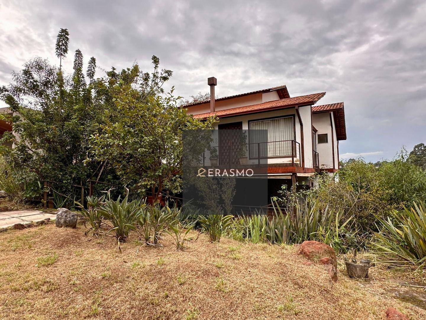 Casa de Condomínio à venda com 6 quartos, 500m² - Foto 2