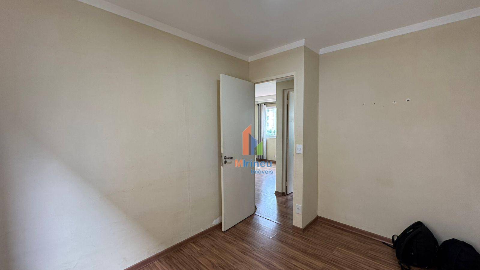 Apartamento à venda com 2 quartos, 60m² - Foto 19