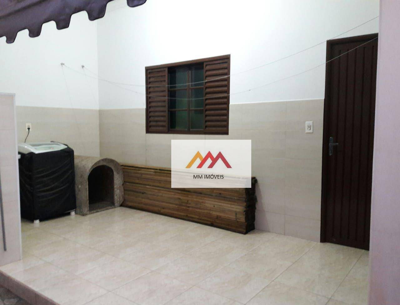 Casa à venda com 3 quartos, 250m² - Foto 15
