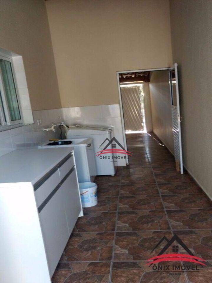 Casa à venda com 3 quartos, 160m² - Foto 3