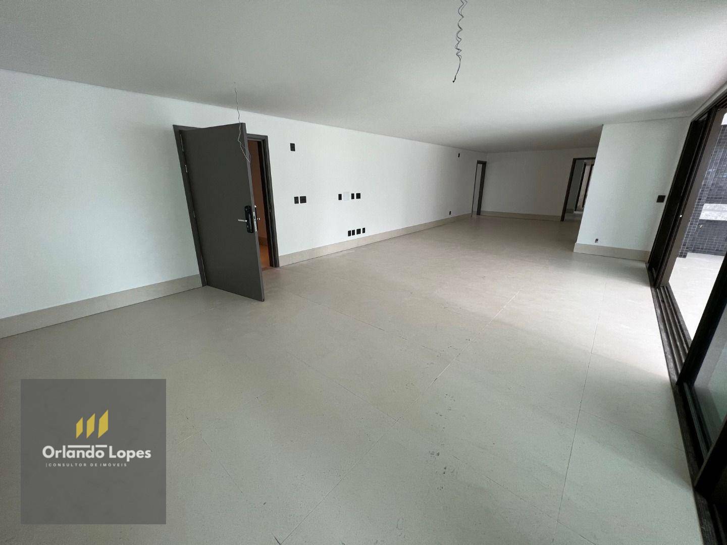 Apartamento à venda com 4 quartos, 288m² - Foto 7