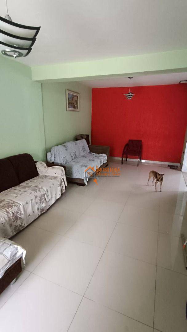 Casa à venda com 2 quartos, 200m² - Foto 1