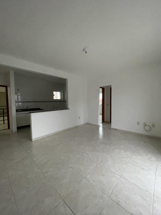 Apartamento para alugar com 2 quartos, 65m² - Foto 13