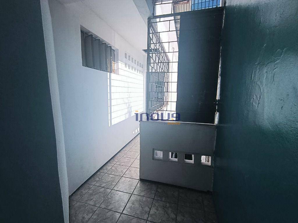 Casa à venda com 4 quartos, 203M2 - Foto 9