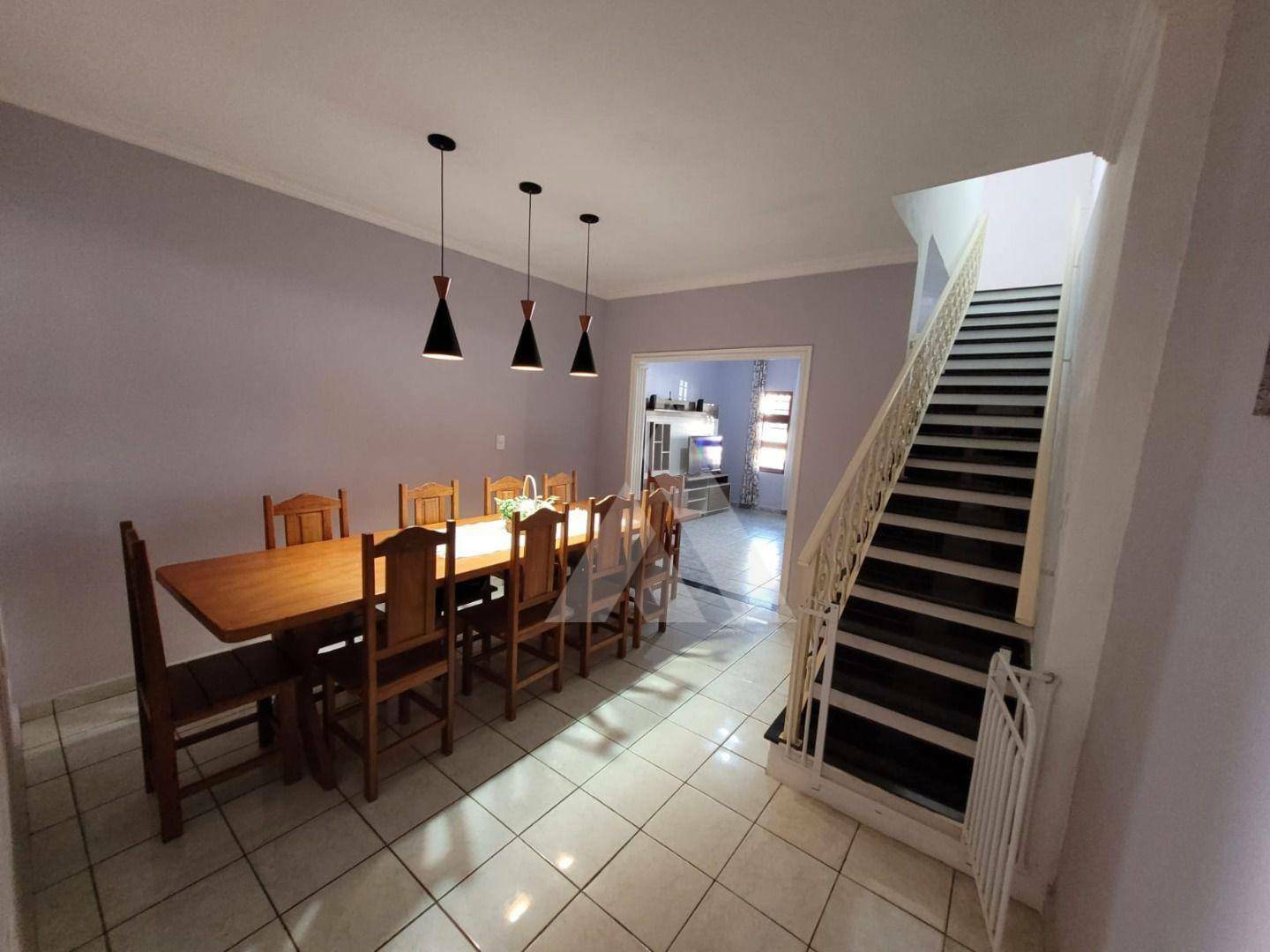 Casa à venda com 4 quartos, 260m² - Foto 5