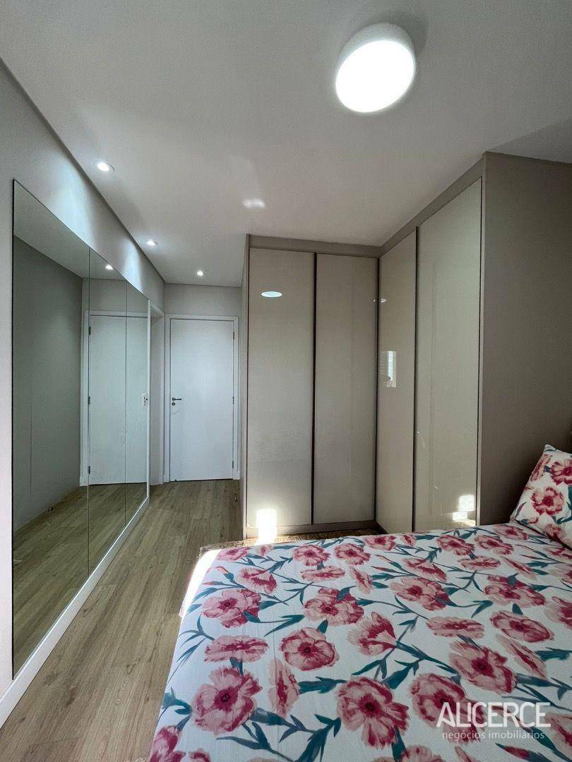 Apartamento à venda com 3 quartos, 119m² - Foto 14