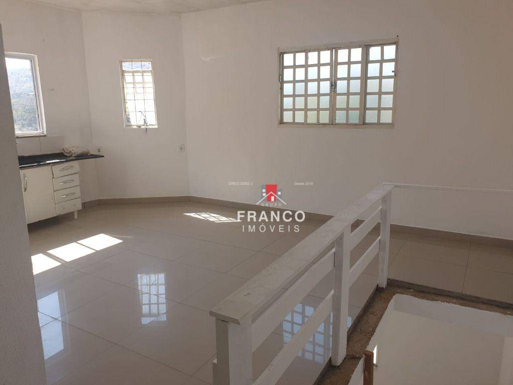 Casa à venda com 1 quarto, 100m² - Foto 6