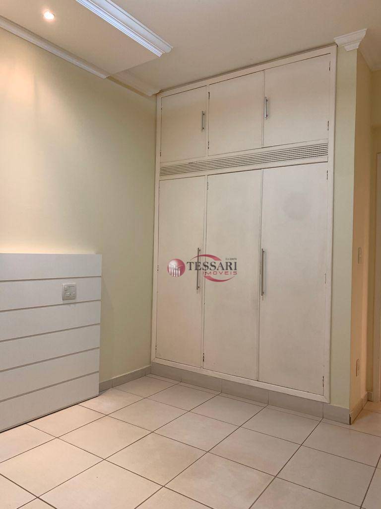 Apartamento à venda com 3 quartos, 185m² - Foto 23