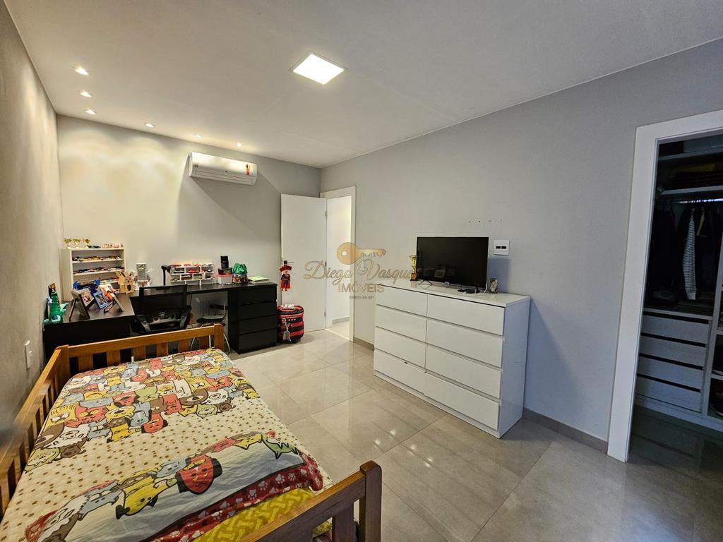 Casa à venda com 3 quartos, 360m² - Foto 21