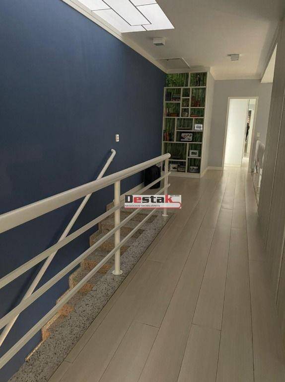 Sobrado à venda com 3 quartos, 215m² - Foto 44