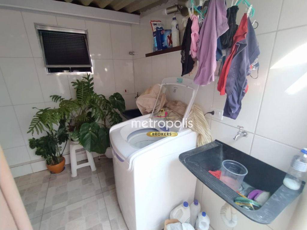 Casa à venda com 5 quartos, 250m² - Foto 17