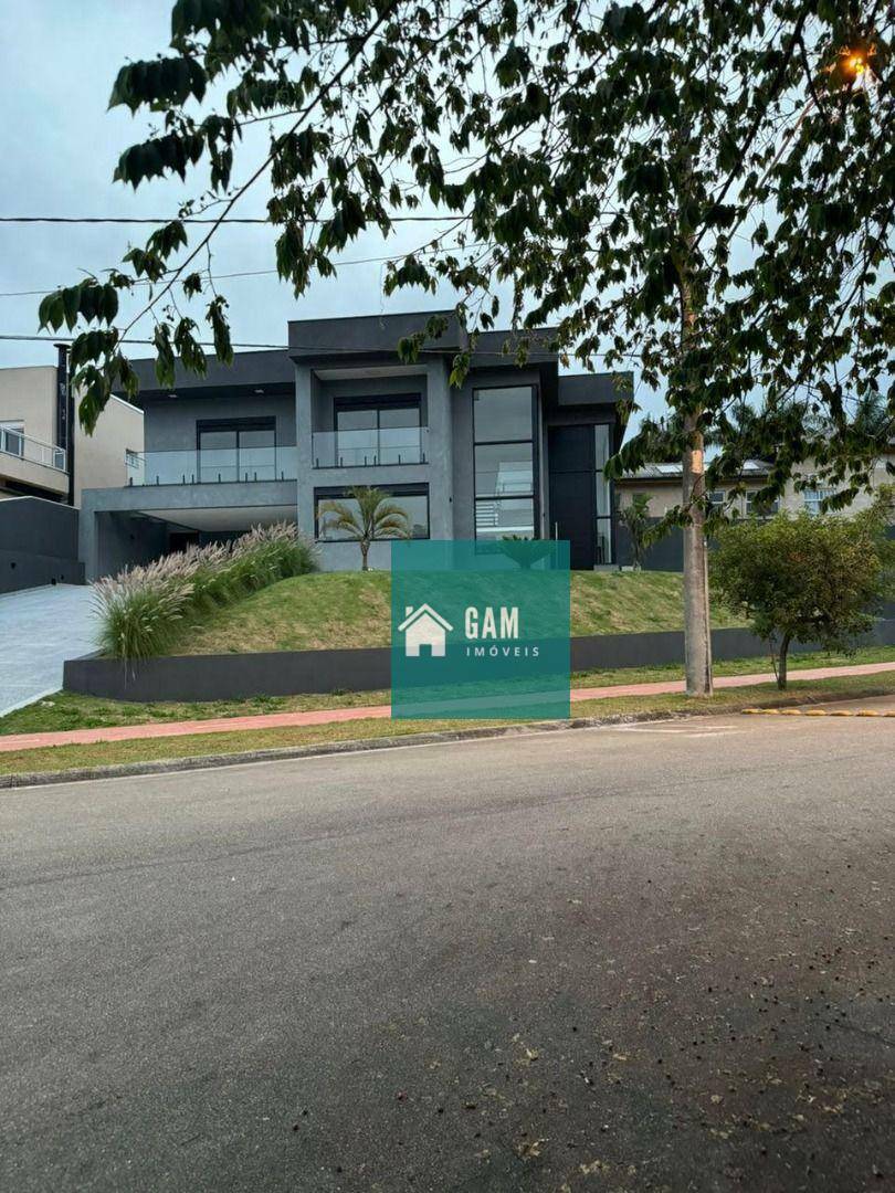 Sobrado à venda com 5 quartos, 475m² - Foto 1