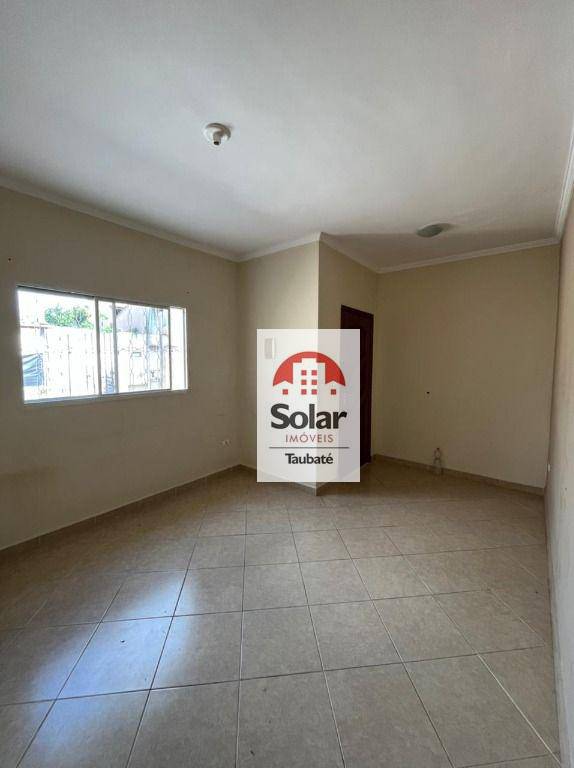 Casa à venda com 2 quartos, 65m² - Foto 1