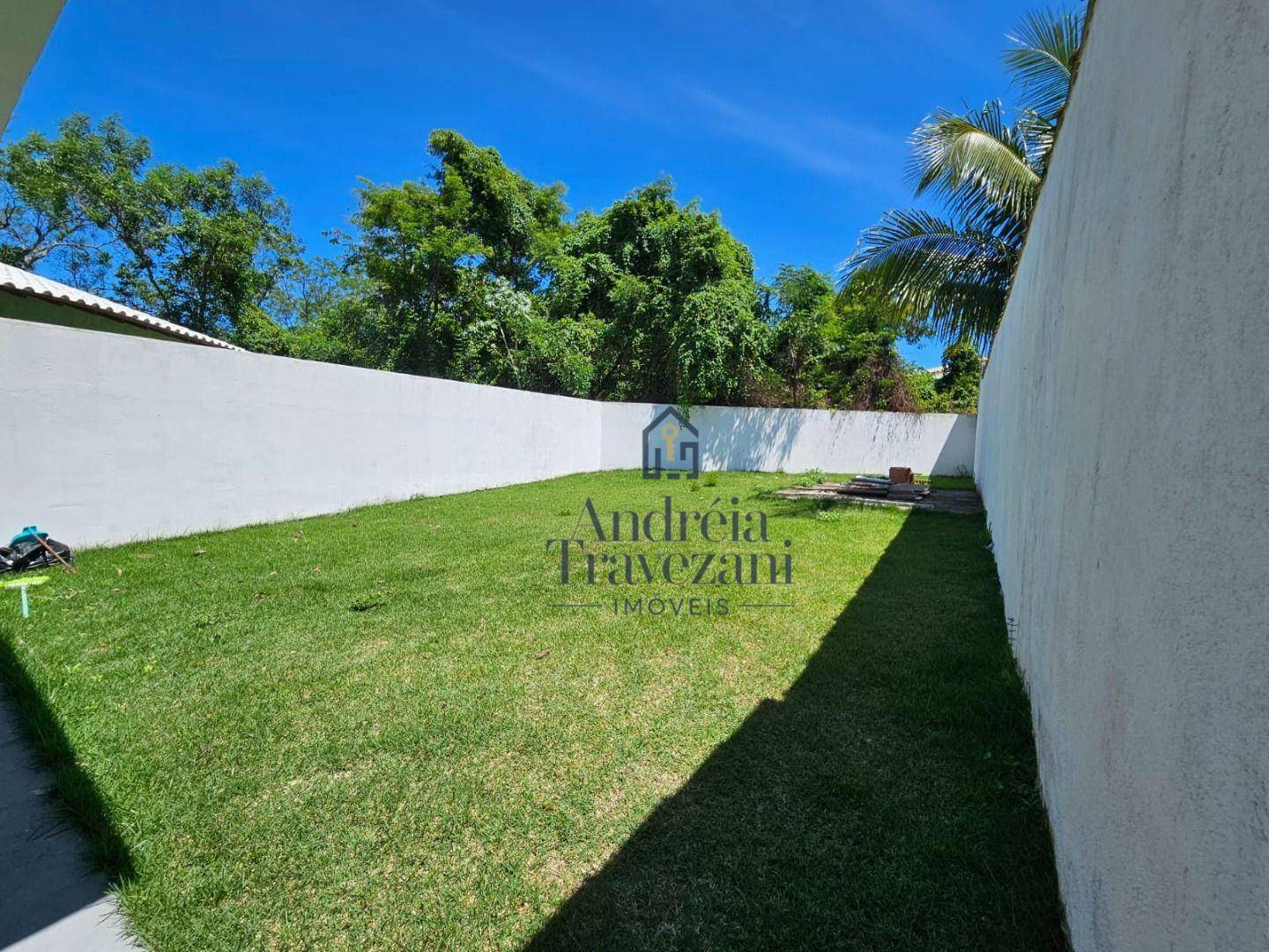 Casa à venda com 2 quartos, 60m² - Foto 5