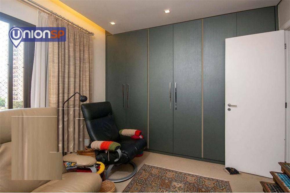 Apartamento à venda com 4 quartos, 200m² - Foto 21