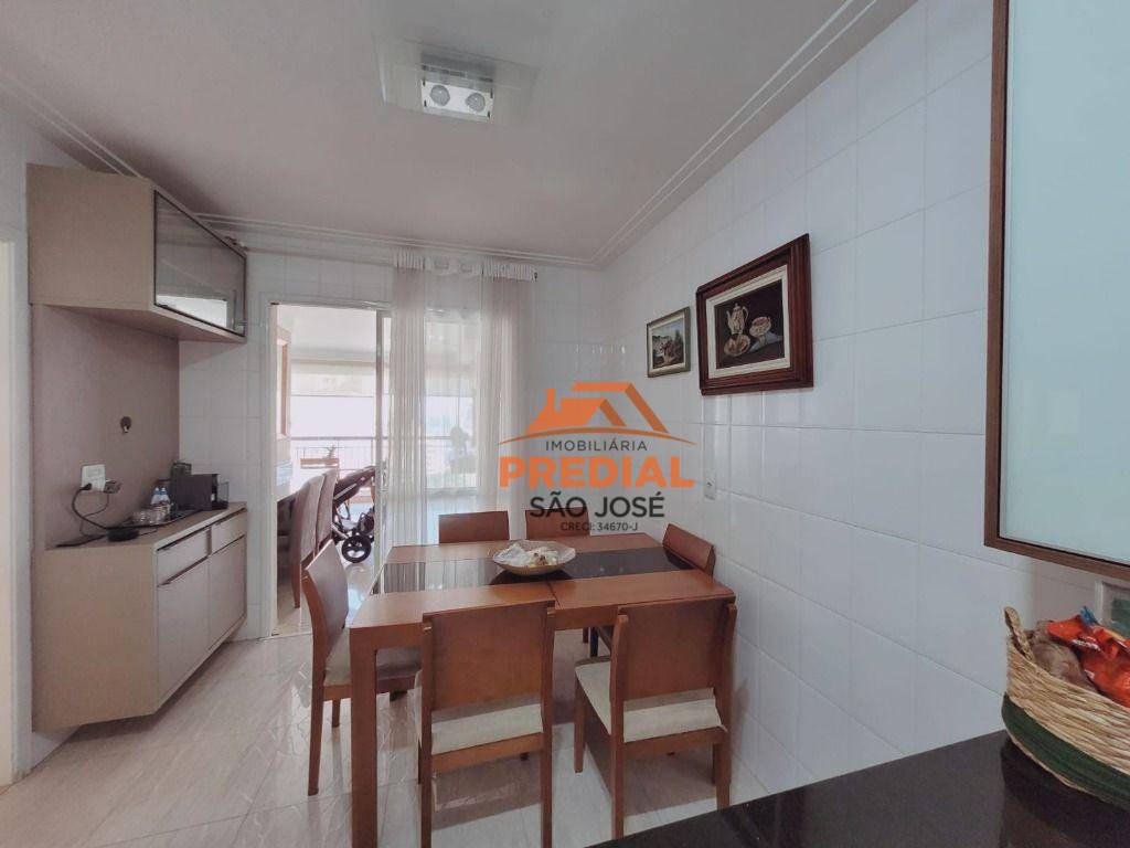 Apartamento à venda com 3 quartos, 194m² - Foto 14