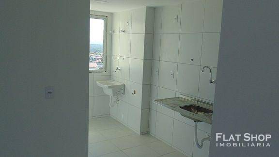 Apartamento à venda com 2 quartos, 73m² - Foto 4