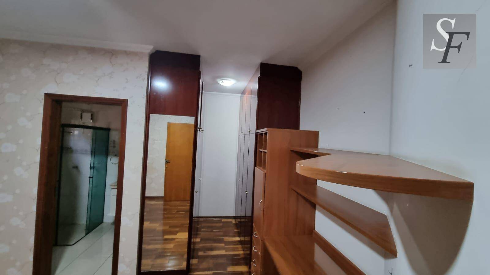 Sobrado para alugar com 3 quartos, 302m² - Foto 40