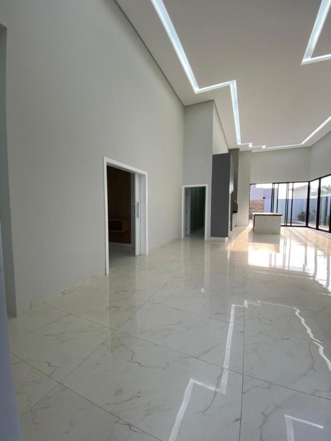 Casa à venda com 3 quartos, 251m² - Foto 5