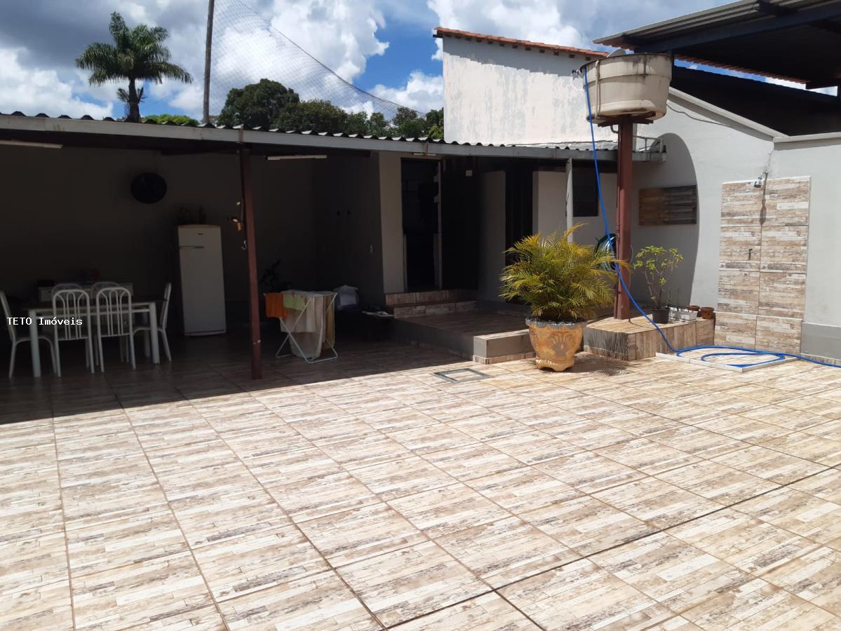 Casa à venda com 3 quartos, 280m² - Foto 18