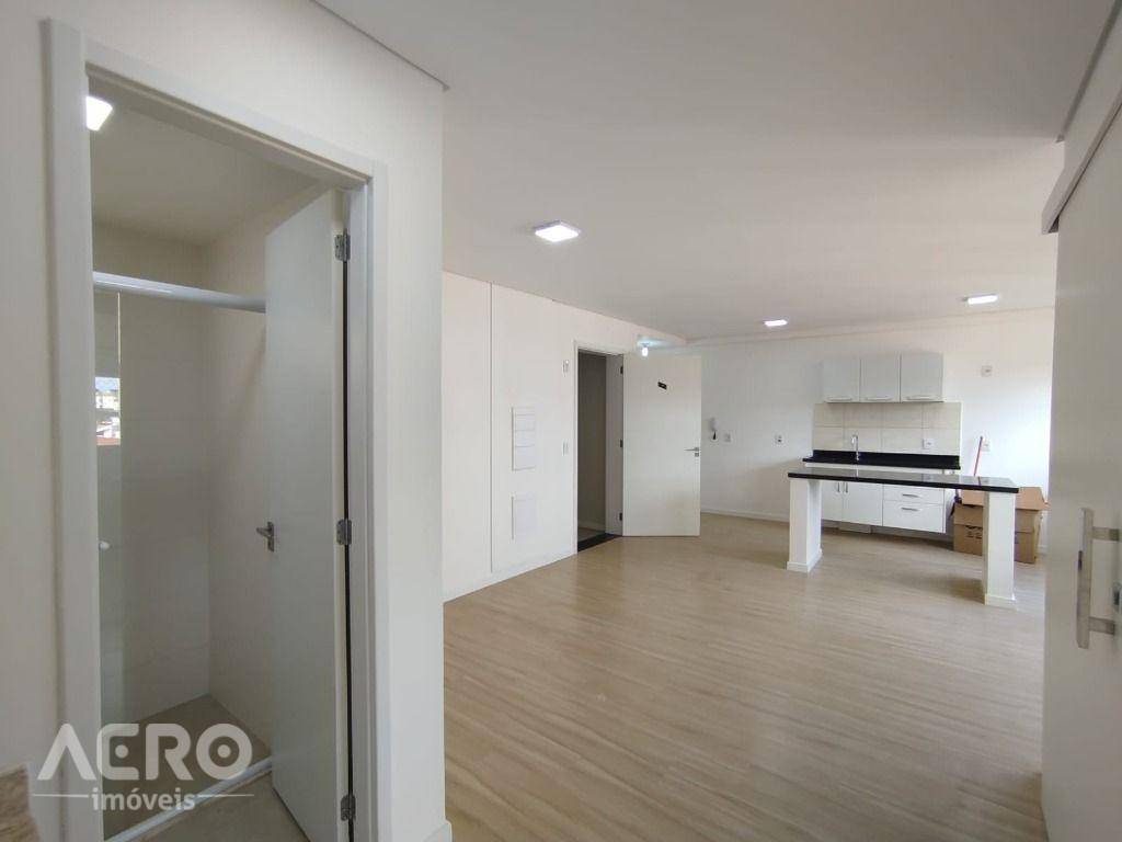 Apartamento para alugar com 2 quartos, 60m² - Foto 13