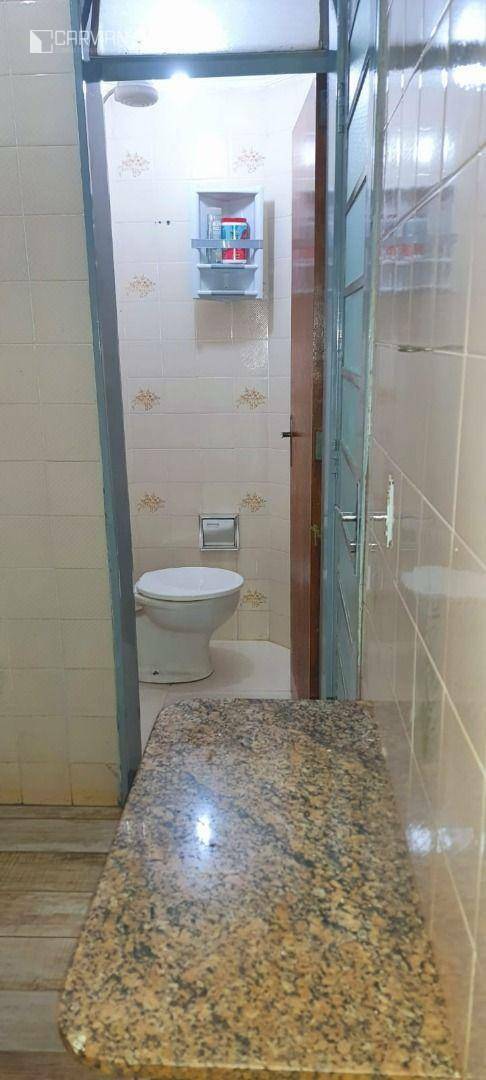 Apartamento à venda com 2 quartos, 75m² - Foto 20