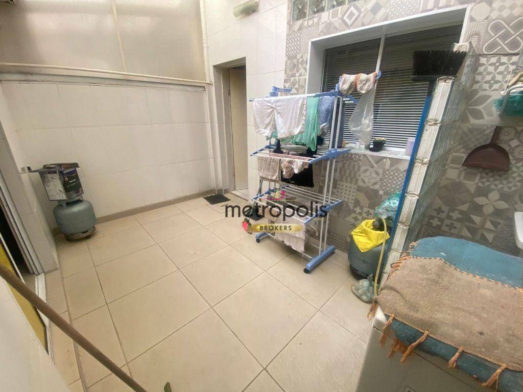 Sobrado para alugar com 2 quartos, 160m² - Foto 4