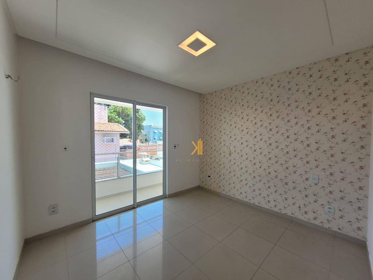 Casa à venda com 4 quartos, 200m² - Foto 15