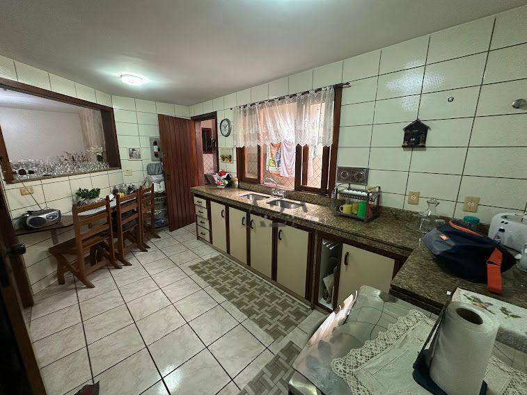 Casa à venda com 4 quartos, 180m² - Foto 6