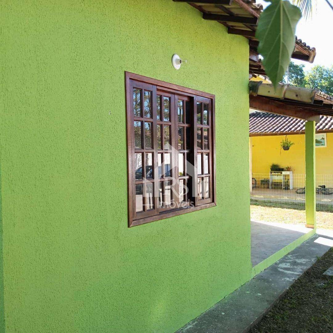 Casa à venda com 2 quartos, 72m² - Foto 11