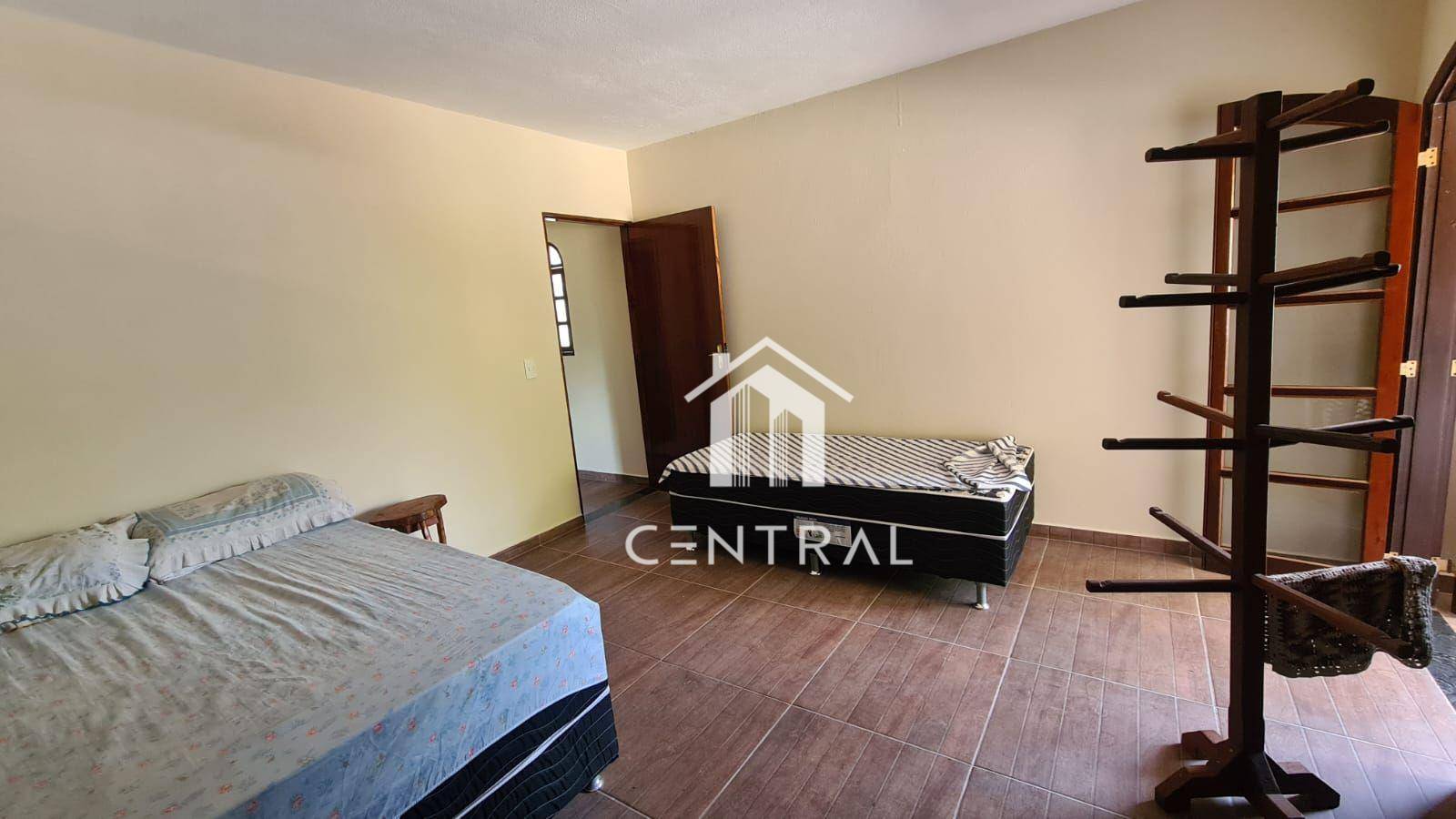 Sítio à venda com 3 quartos, 198m² - Foto 14