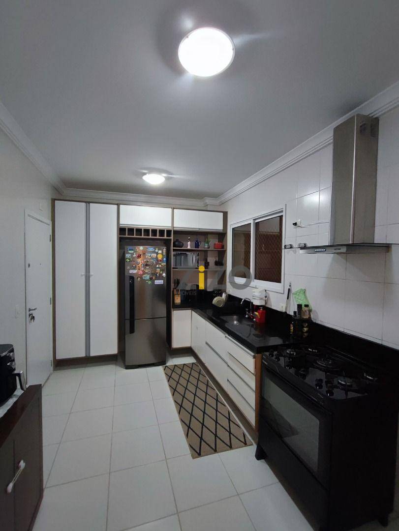 Apartamento à venda com 3 quartos, 131m² - Foto 8