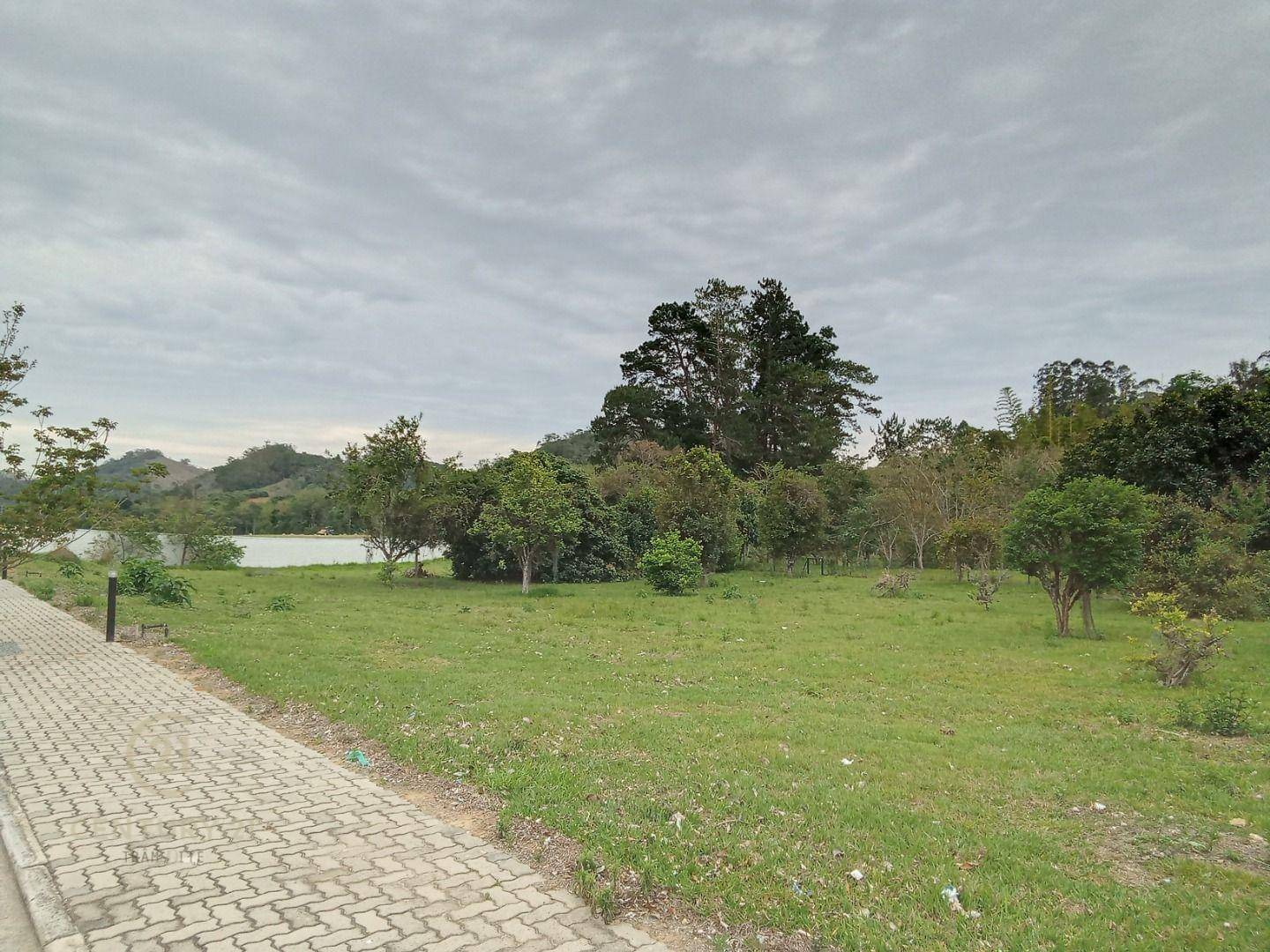 Loteamento e Condomínio, 610 m² - Foto 1