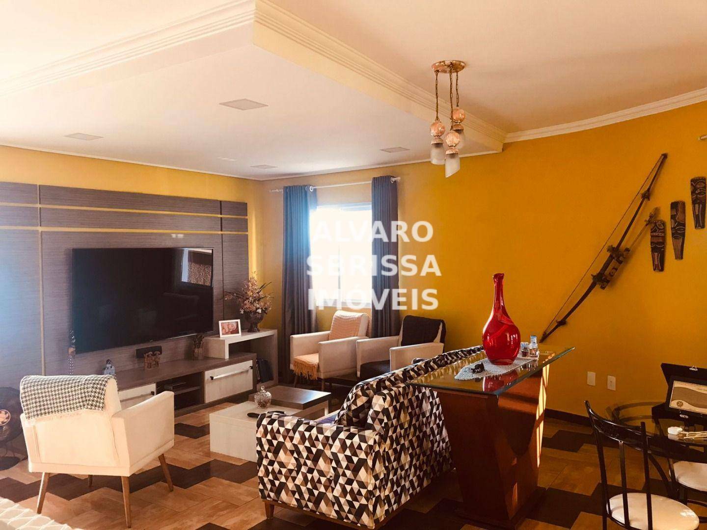 Casa à venda com 3 quartos, 220m² - Foto 2