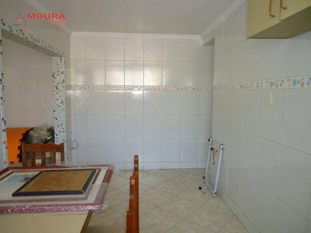 Casa para alugar com 2 quartos, 60m² - Foto 10