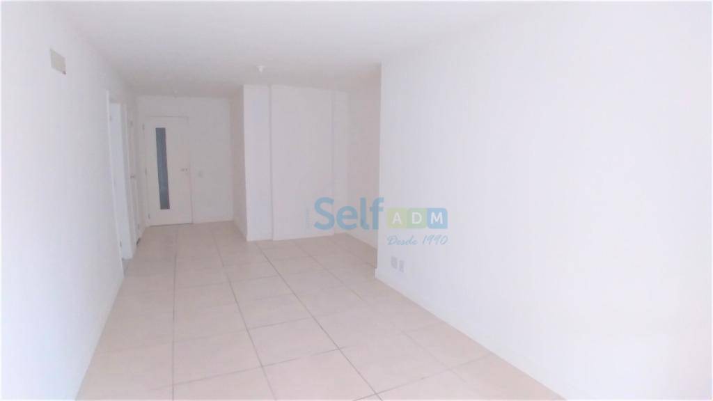 Apartamento para alugar com 2 quartos, 85m² - Foto 3