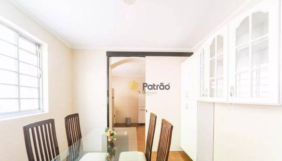 Casa à venda e aluguel com 5 quartos, 166m² - Foto 22