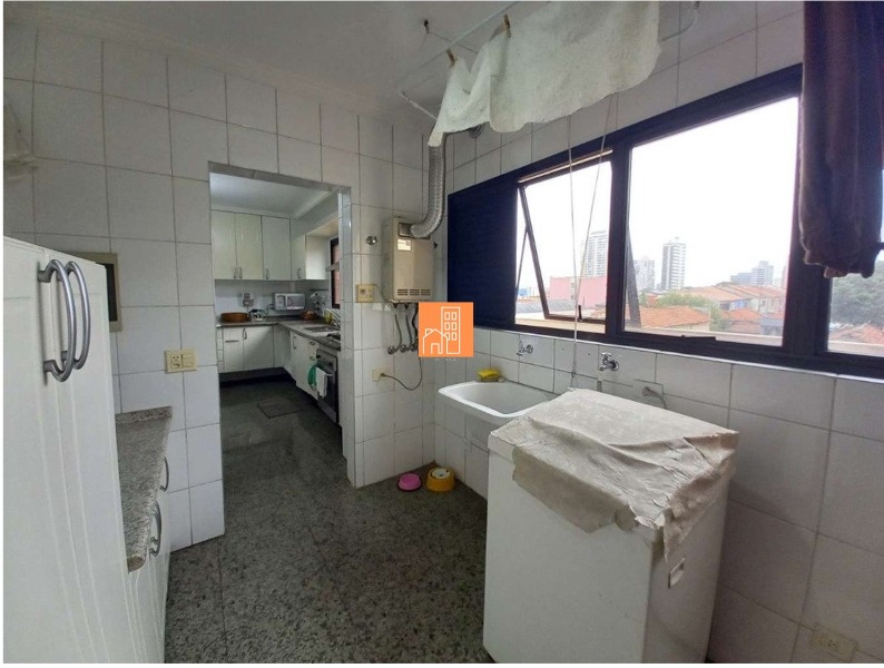 Apartamento à venda com 3 quartos, 140m² - Foto 5