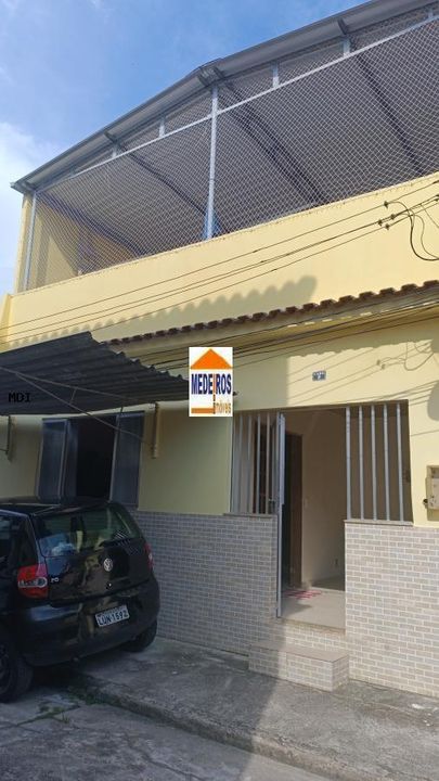 Casa à venda com 3 quartos, 168m² - Foto 1