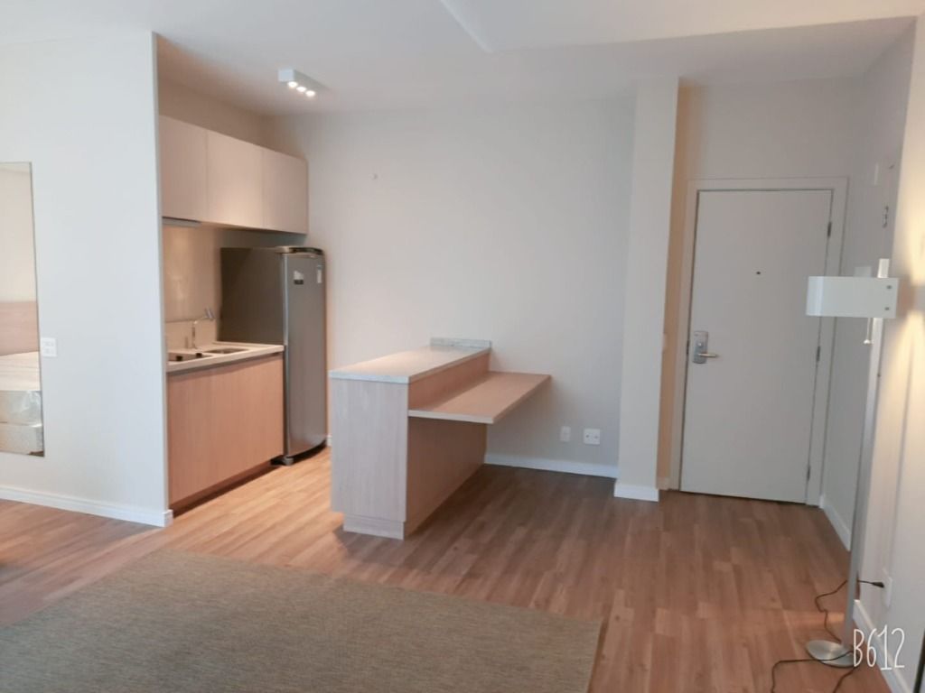 Apartamento para alugar com 2 quartos, 62m² - Foto 32