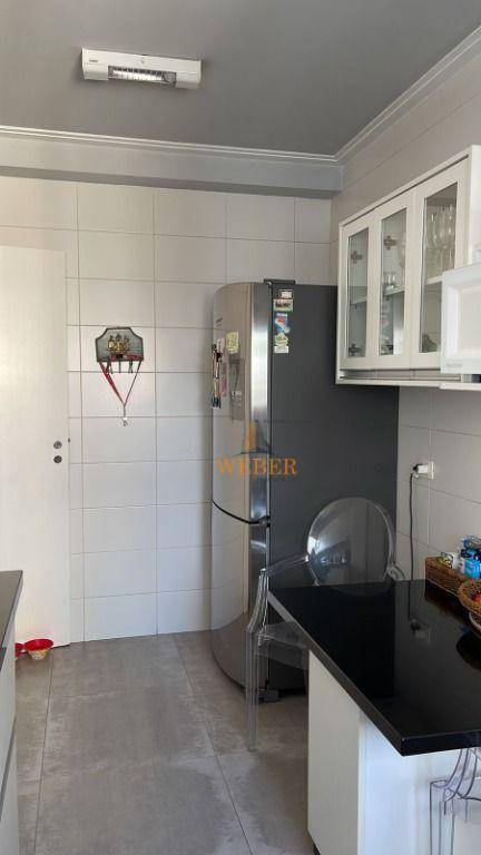 Apartamento à venda com 3 quartos, 117m² - Foto 3