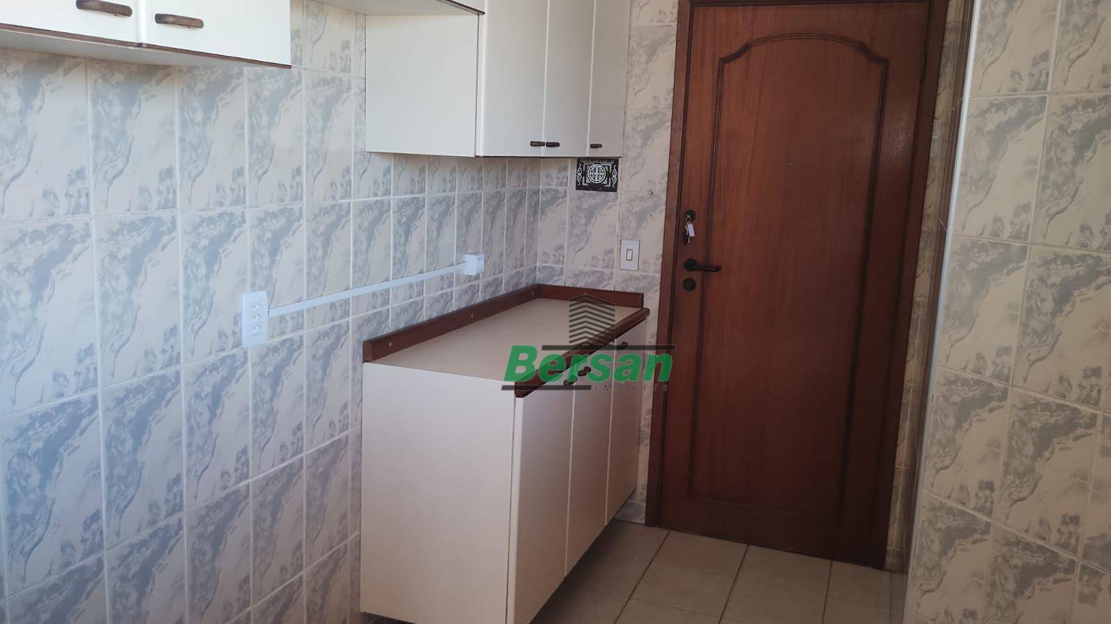 Apartamento à venda com 3 quartos, 130m² - Foto 15